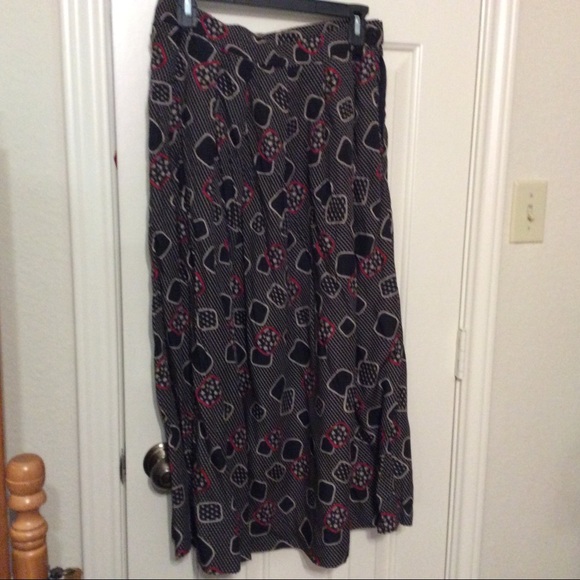 Courtly Sophisticates 2 pc black print dress set - Picture 2 of 5